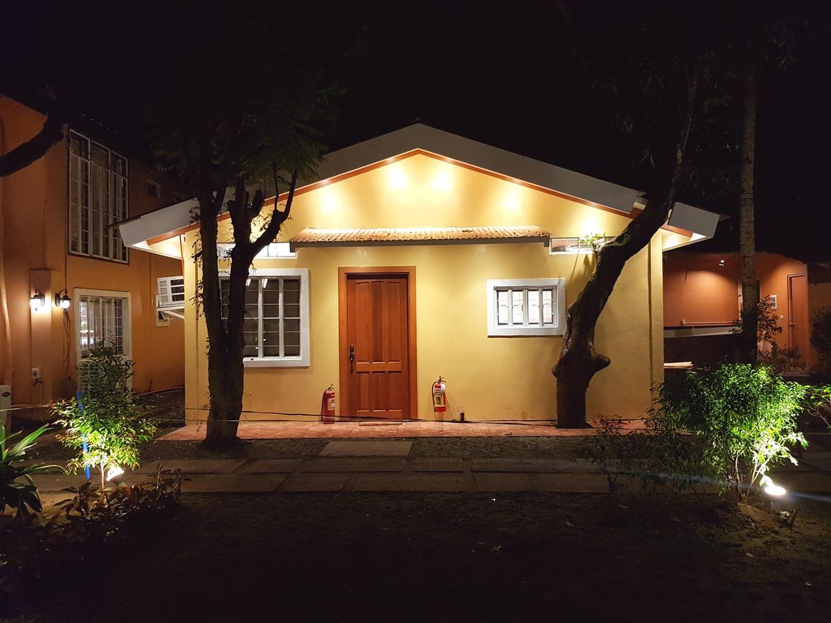 Stay Amare Villa Maria 2 Bacolod Bagian luar foto