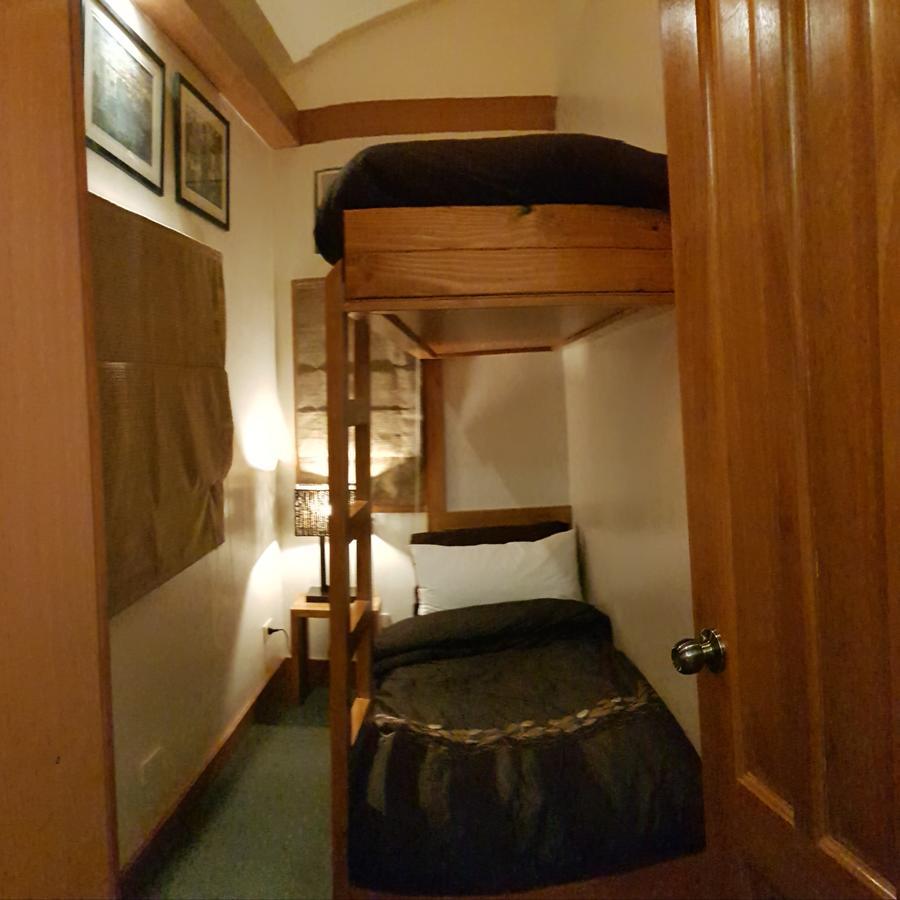 Stay Amare Villa Maria 2 Bacolod Bagian luar foto