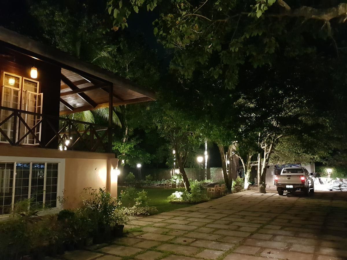 Stay Amare Villa Maria 2 Bacolod Bagian luar foto
