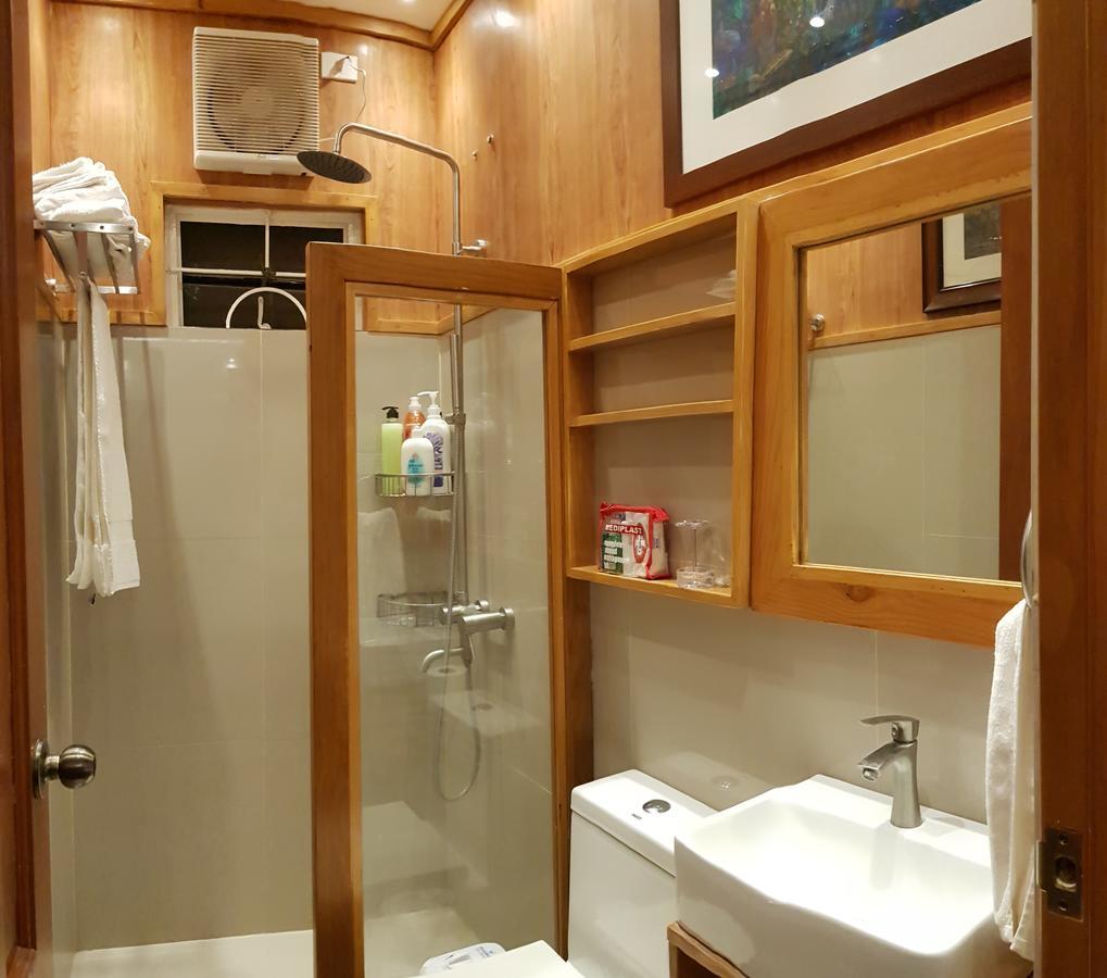 Stay Amare Villa Maria 2 Bacolod Bagian luar foto